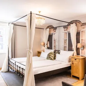 https://hotel-amadeus.saalbachhinterglemmhotels.com
