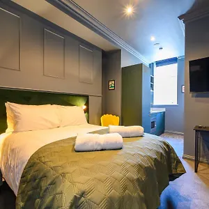 https://by-deuce-hotels.yorkshirehotels.net