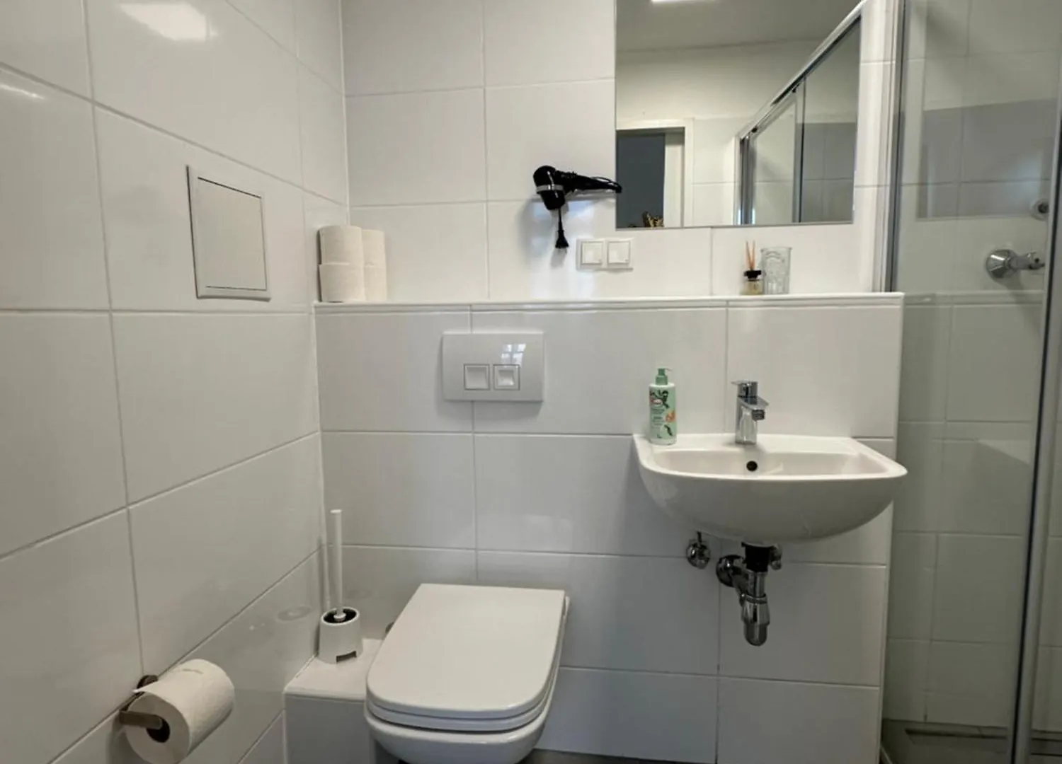 Housingplus Vienna Bed & Breakfast