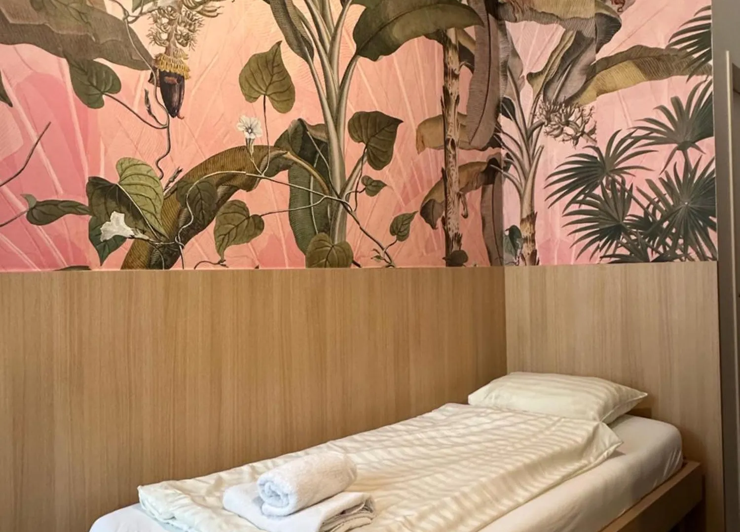 Housingplus Vienna Bed & Breakfast